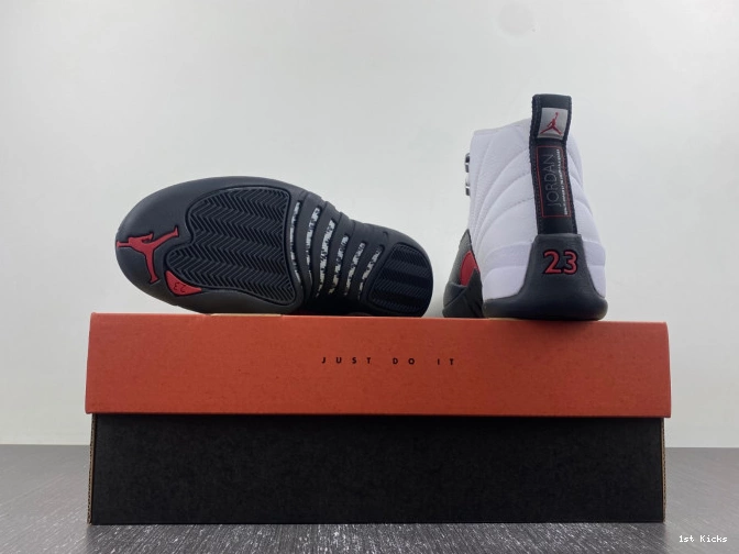 Jordan 12 Air Taxi CT8013-162 Red 0811